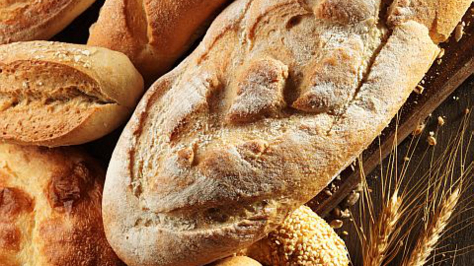 Frisches Brot und Brötchen